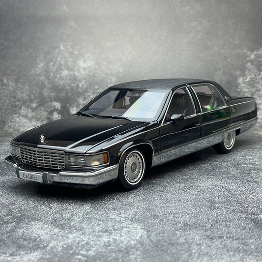 1:18 Cadillac Fleetwood Model Car